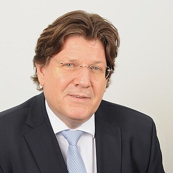 Robert Freitag, Geschäftsleiter der Sutor Bank